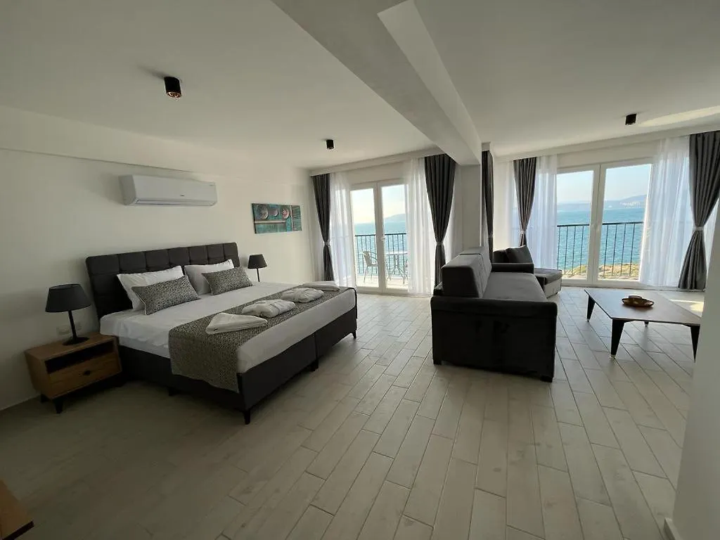 Ni Marin Hotel Миляс